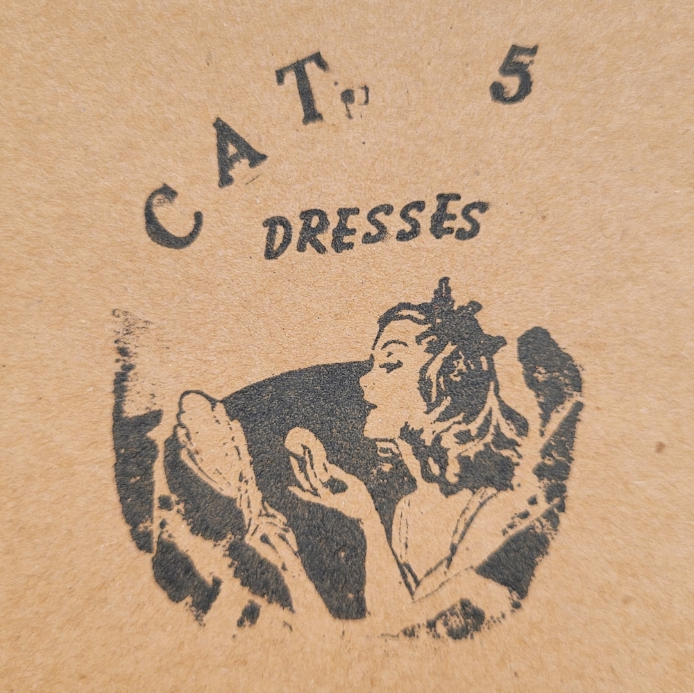 cat. 5 : dresses
